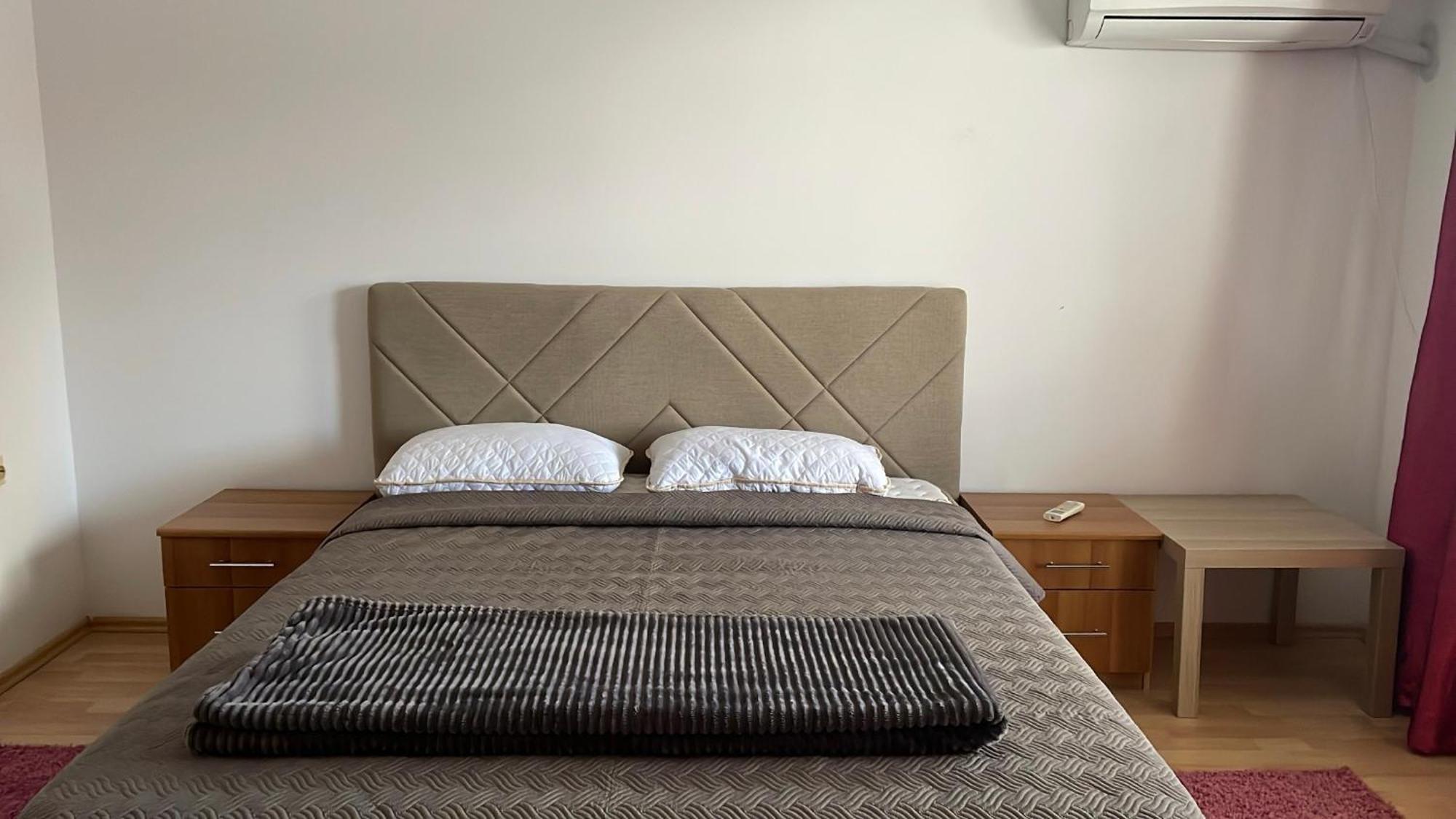 Bt Lux Apartment 2 Скопие Екстериор снимка