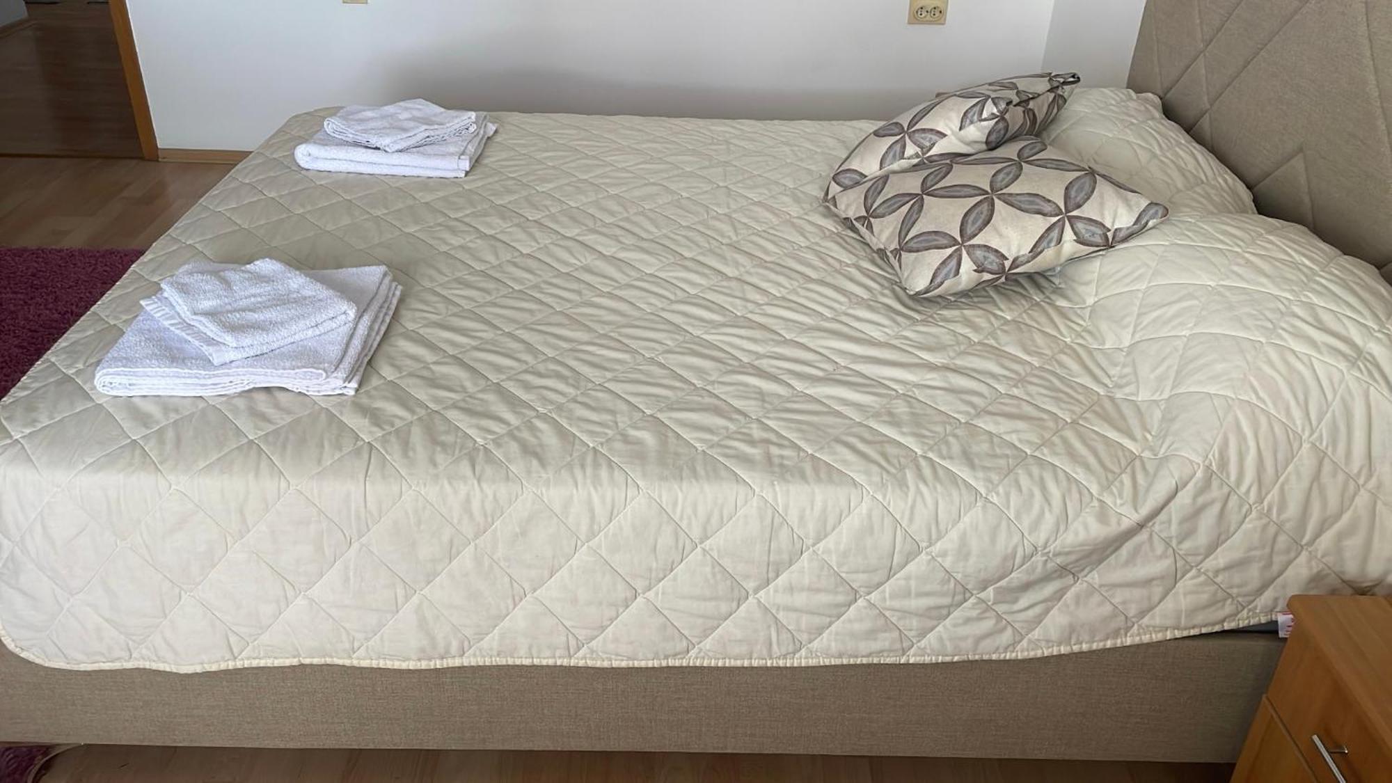 Bt Lux Apartment 2 Скопие Екстериор снимка