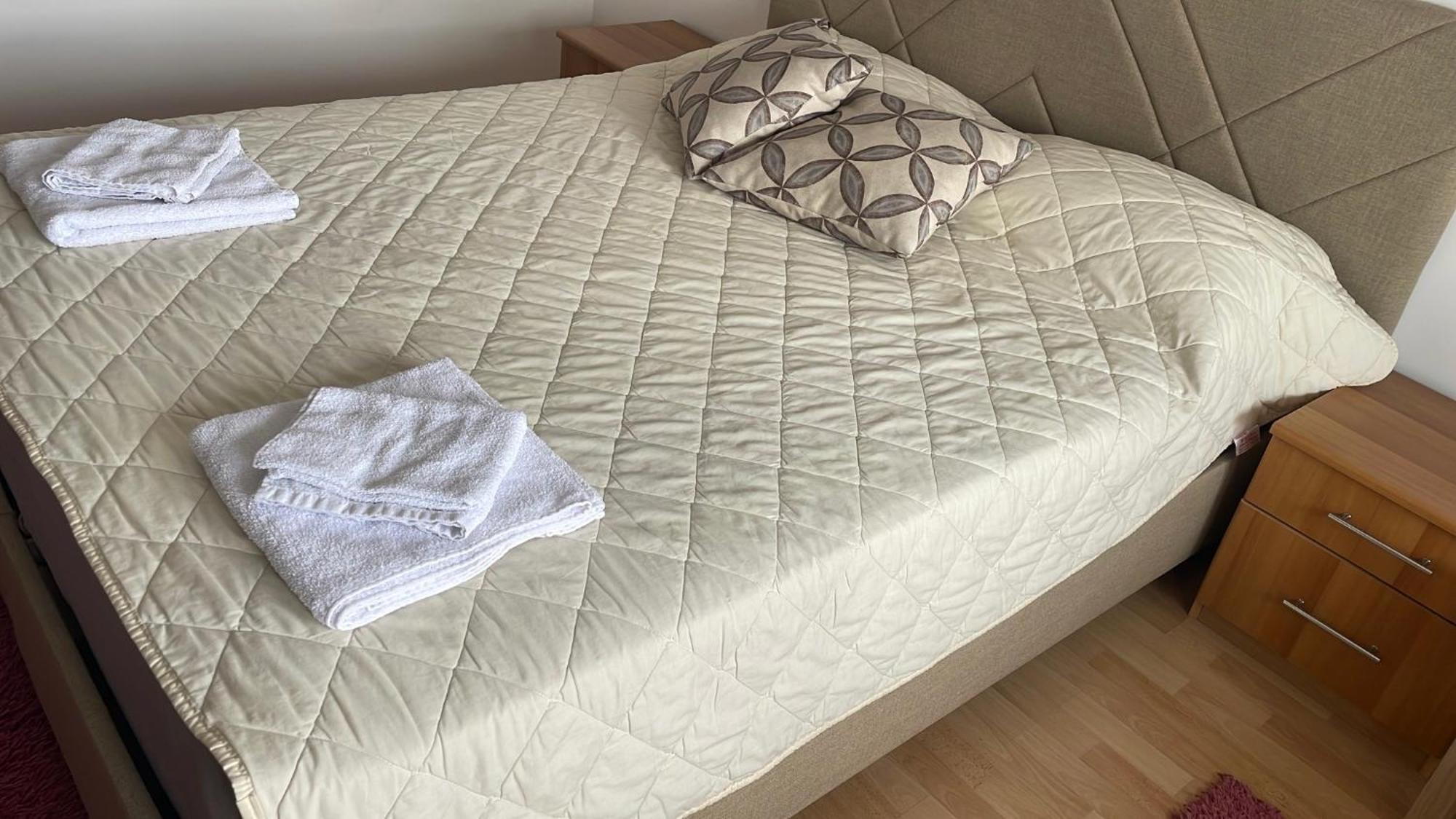 Bt Lux Apartment 2 Скопие Екстериор снимка