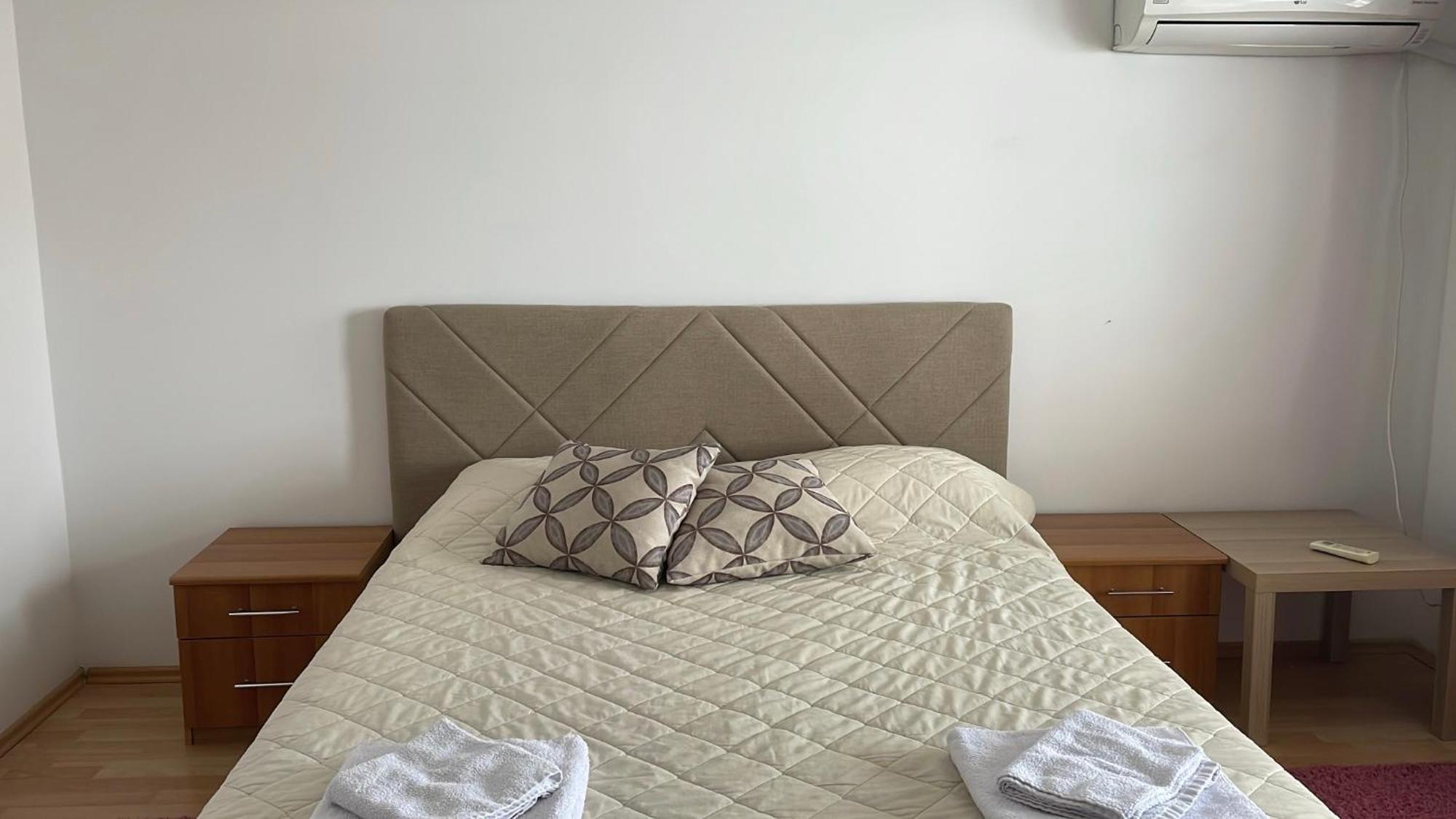 Bt Lux Apartment 2 Скопие Екстериор снимка